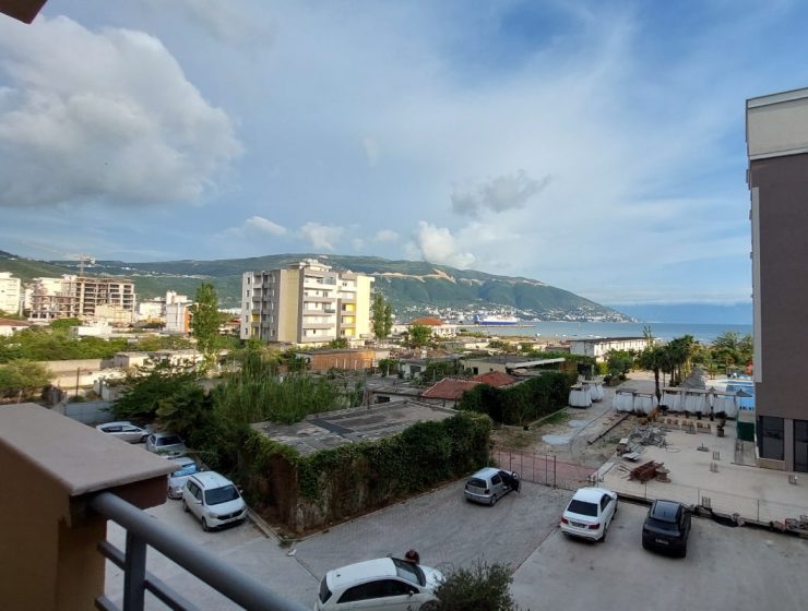 Apartament me pamje nga deti Plazhi i Vjeter Vlore