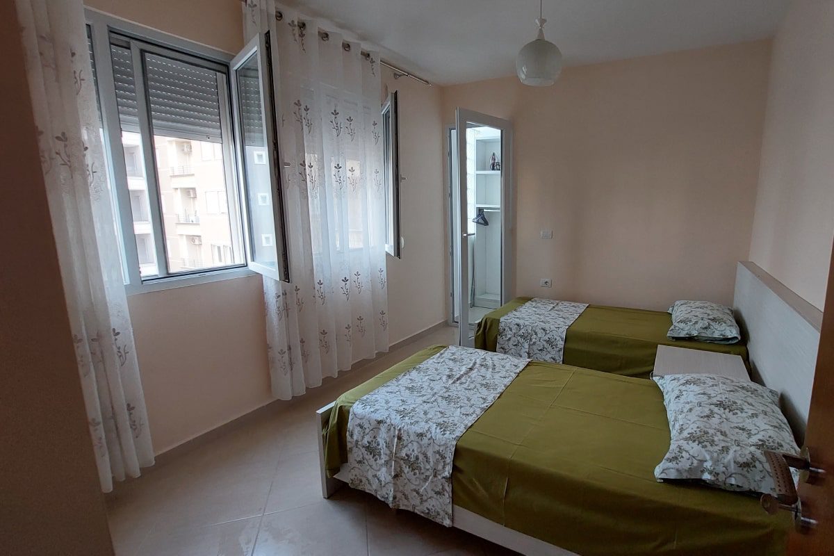 Apartament me pamje nga deti Plazhi i Vjeter Vlore