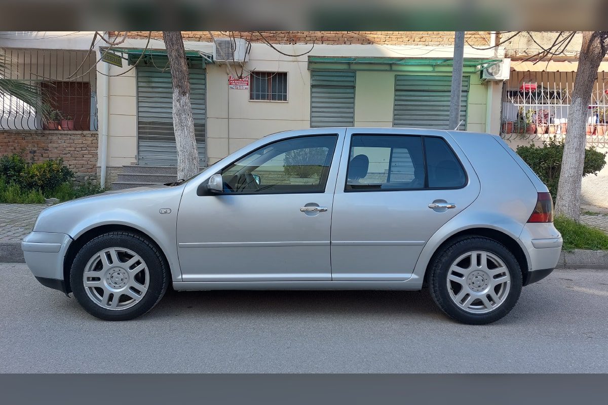 Tirane | Volkswagen Golf 4 me Qera Ditore