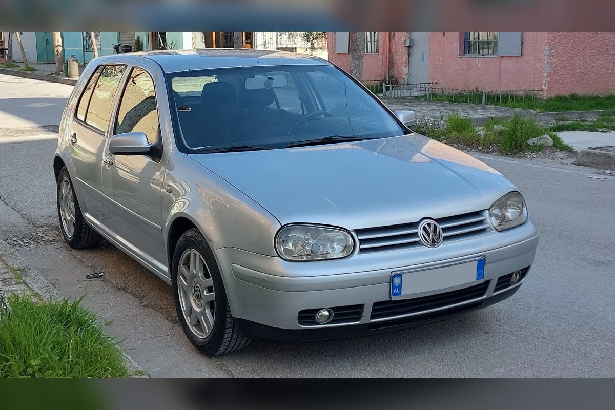 Tirane | Volkswagen Golf 4 me Qera Ditore